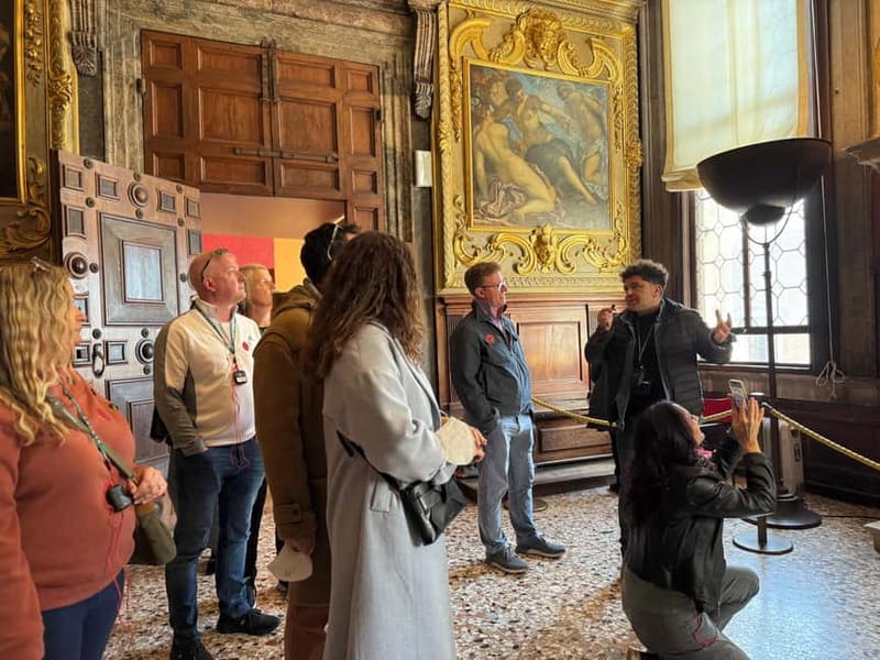 Venice: Doge Palace Guided Tour & Secret Itineraries Option - What the Secret Itineraries add