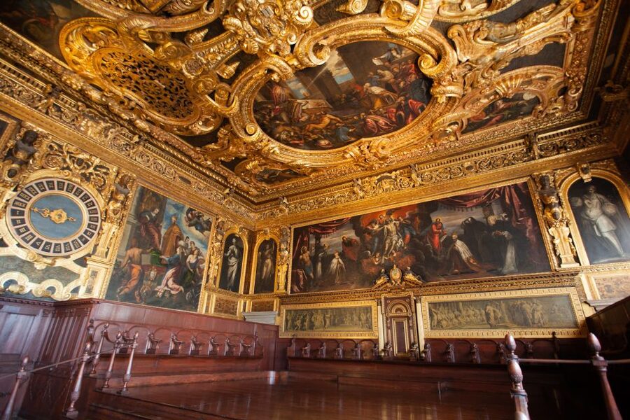 Venice: Doge's Palace and St. Mark's Basilica Guided Tour - Practical clothing and bag rules