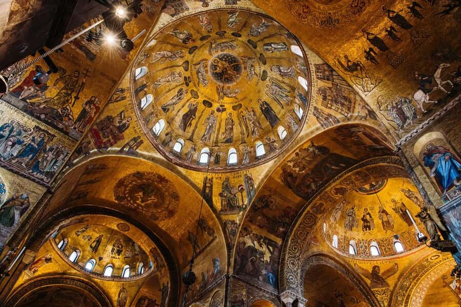 Venice: Doge's Palace & St Mark's Tour with Upgrade Option - Doge’s Palace: where Venice governed itself