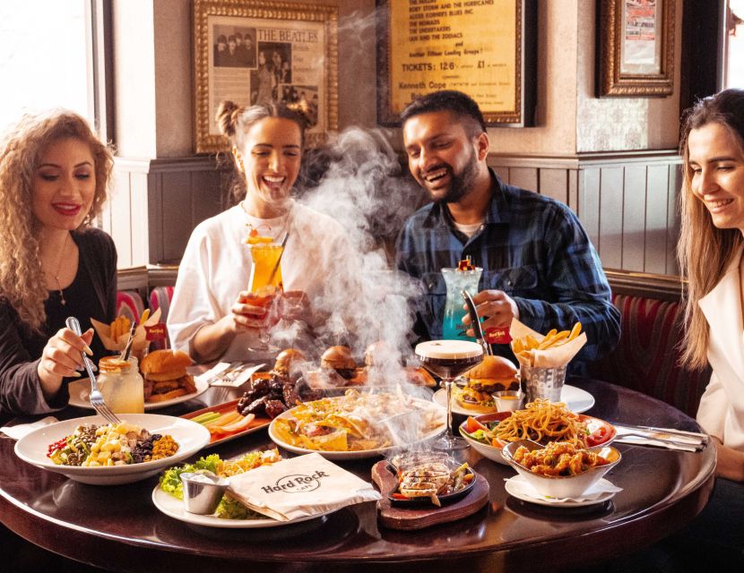 Venice: Hard Rock Cafe with Set Menu for Lunch or Dinner - What the meal is like from arrival to dessert