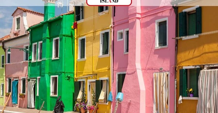 Venice Islands: Murano Glass & Burano Colors Guided Visit - Leaving San Marco by boat