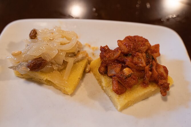 Venice Like a Local: Food, Wine & Spritz Tour with Traghetto Ride - Crossing the Grand Canal by traghetto