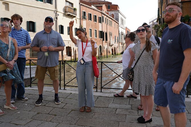 Venice Like a Local: Food, Wine & Spritz Tour with Traghetto Ride - Rialto Market and the first serious cicchetti stops