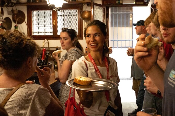 Venice Like a Local: Food, Wine & Spritz Tour with Traghetto Ride - The Campo San Bortolomio finale