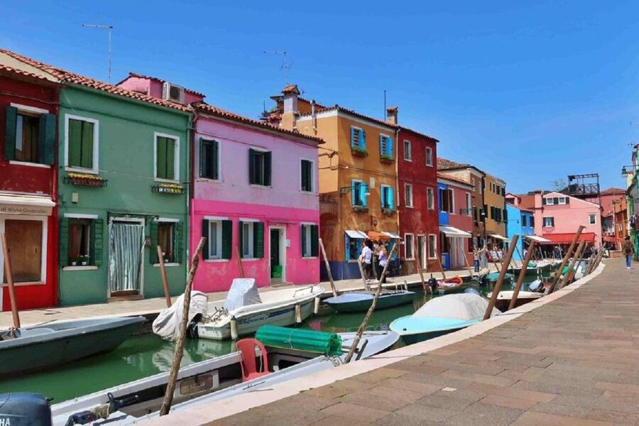 Venice: Murano and Burano Boat Tour with Glass Factory Visit - Burano: colorful streets and canal-side houses