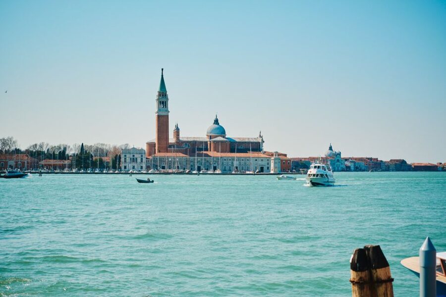 Venice: Murano & Burano Panoramic Boat Tour w/ Glassblowing - How much time do you really get?