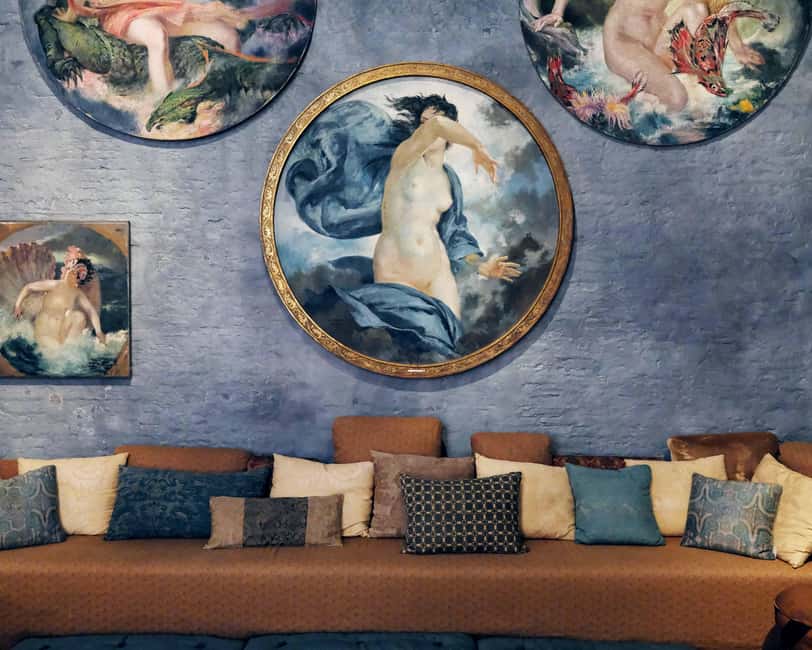 Venice: Rialto Bridge & Offbeat Unusual Venice Walking Tour - A different first look at Venice