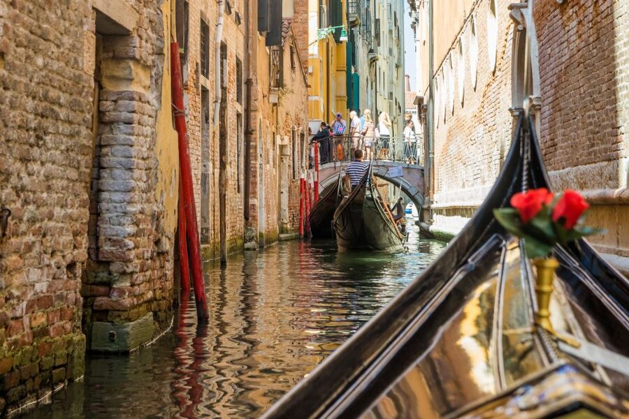 Venice: Shared Gondola Ride Across the Grand Canal - How long is 30 minutes?