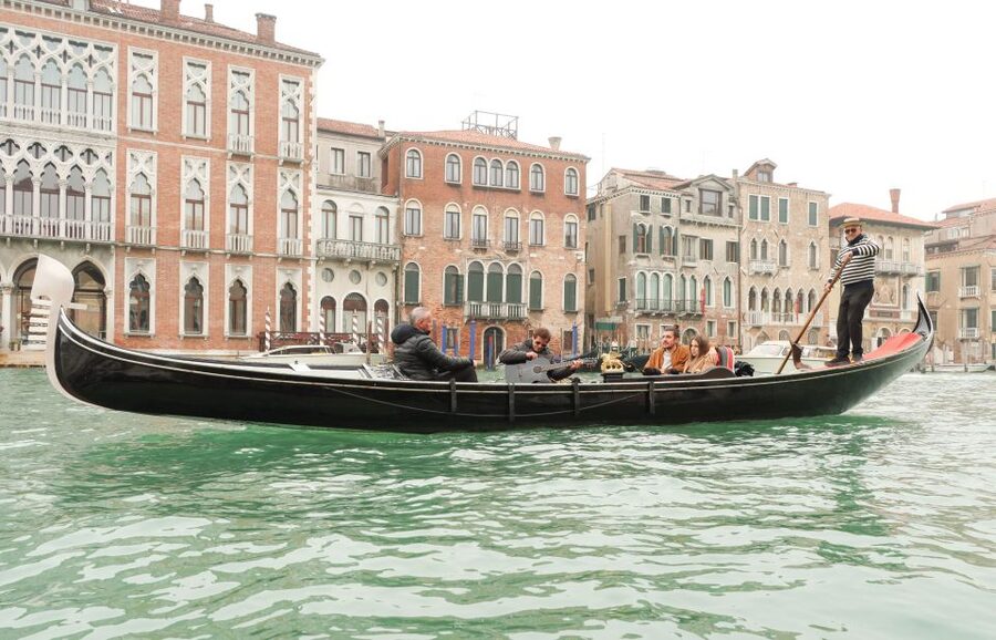 Venice: Shared Gondola Ride and Serenade - How the serenade works