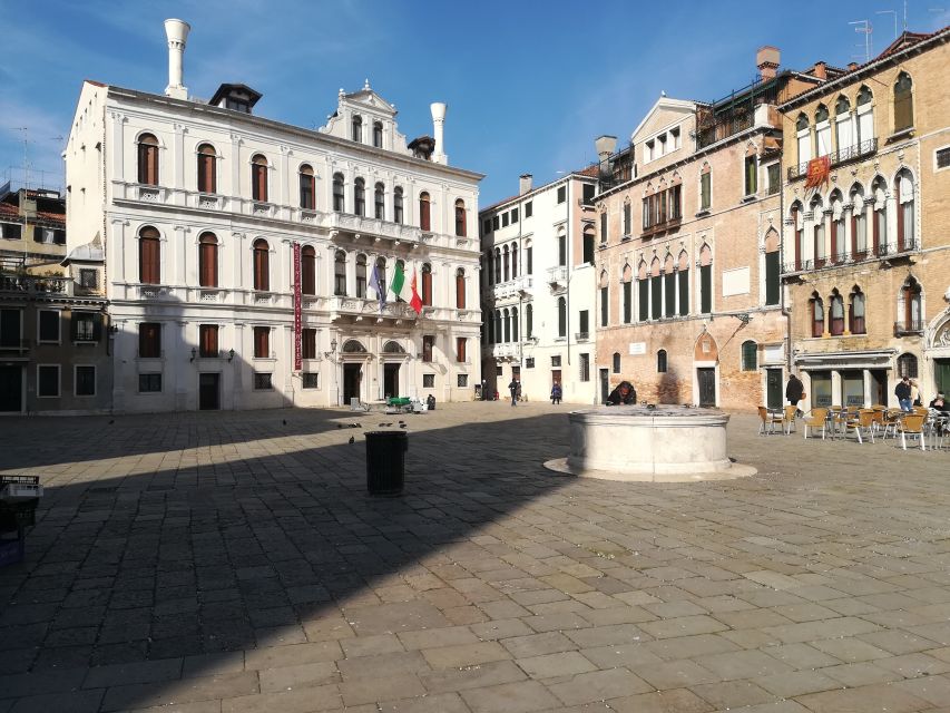 Venice: Sightseeing Tour with a Local expert - Why this Venice walk works best at the start of your stay