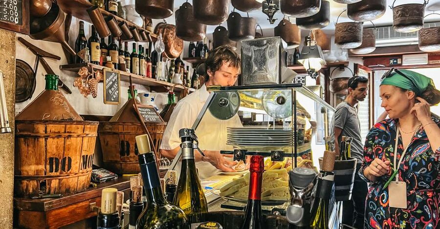Venice: Street Food Tour with a Local Guide and Tastings - Campo San Polo and the Frari church