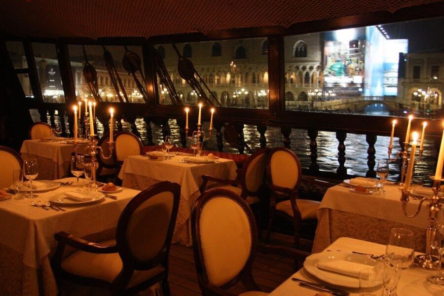 Venice: Venetian Lagoon Tour and Galleon Dinner - Boarding at the Museo Navale