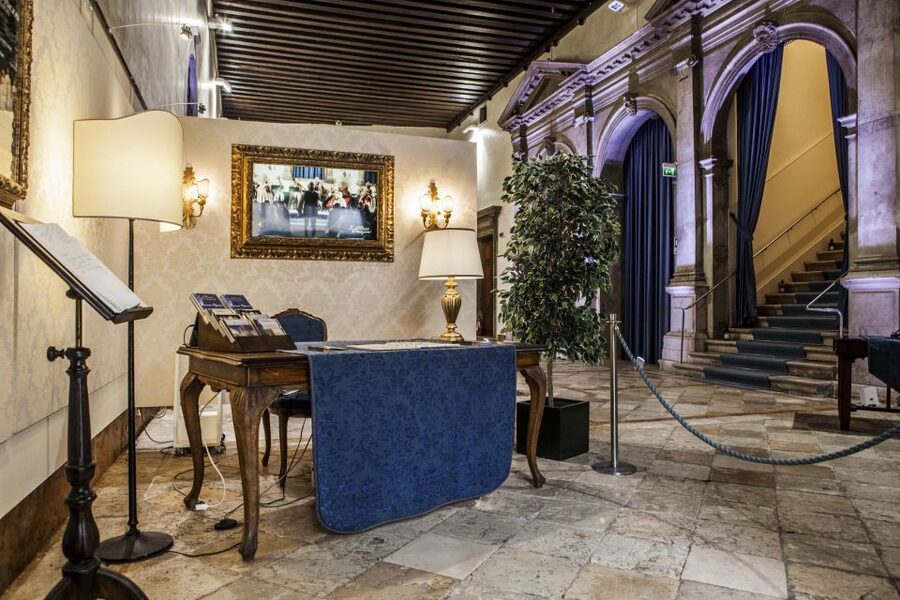 Venice: Vivaldi’s Four Seasons Live Classical Music Concert - Entering the Venetian concert hall