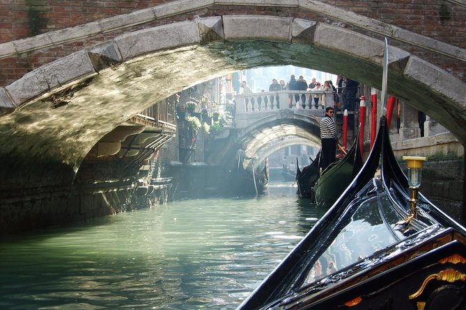 Venice Walking Tour and Gondola Ride - Scala del Bovolo and La Fenice from the street