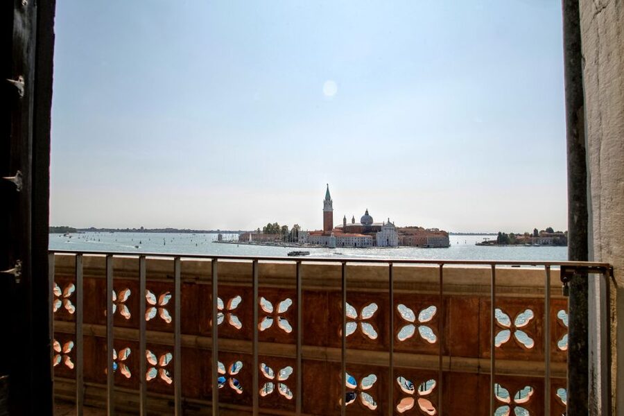 Venice: Walking tour, Doge Palace, & St. Mark's Basilica - Who should book this Venice tour?