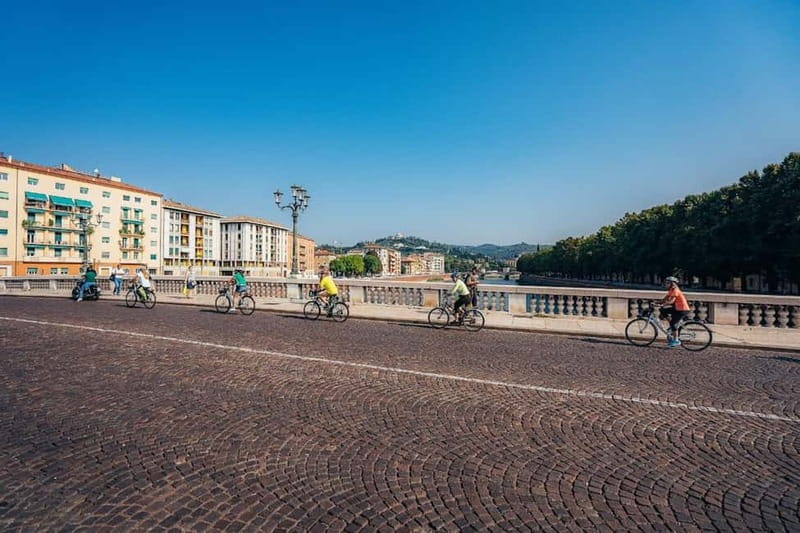 Verona: Classic and Hidden Gems Bike Tour - Why a bike is a smart way to see Verona