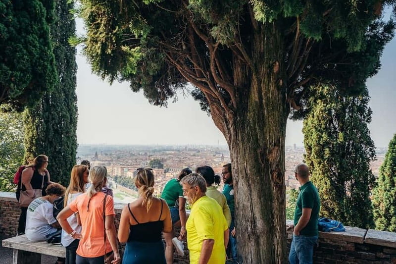 Verona: Classic and Hidden Gems Bike Tour - The guide makes the difference