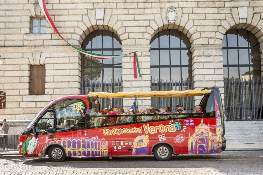 Verona: Hop-on Hop-off Tour 24 or 48-Hour Ticket - Why the bus works well in Verona