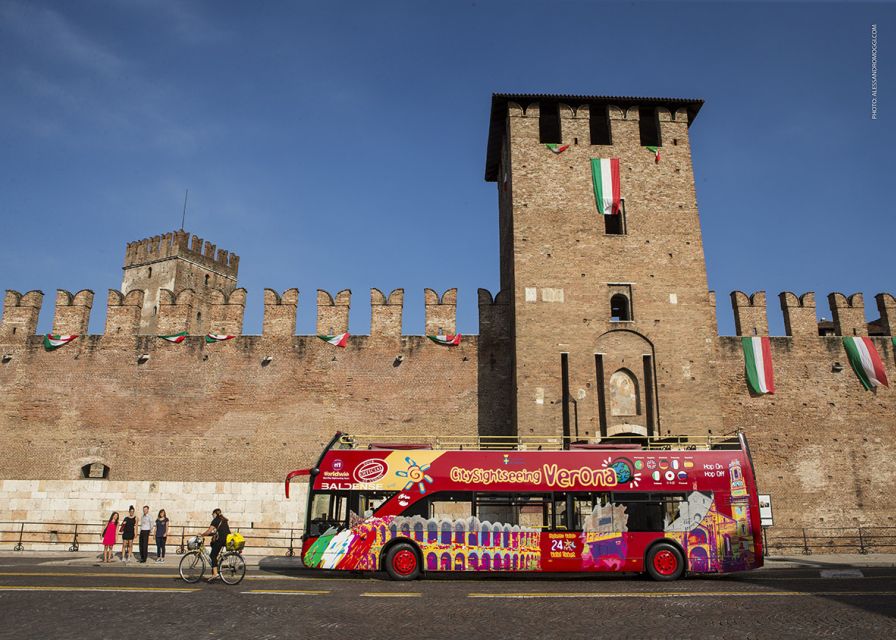 Verona: Hop-on Hop-off Tour 24 or 48-Hour Ticket - The audio commentary: useful context, limited depth