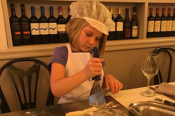 Verona: Pasta and Tiramisu Cooking Class With Free Flowing Wine - The instructors make the difference