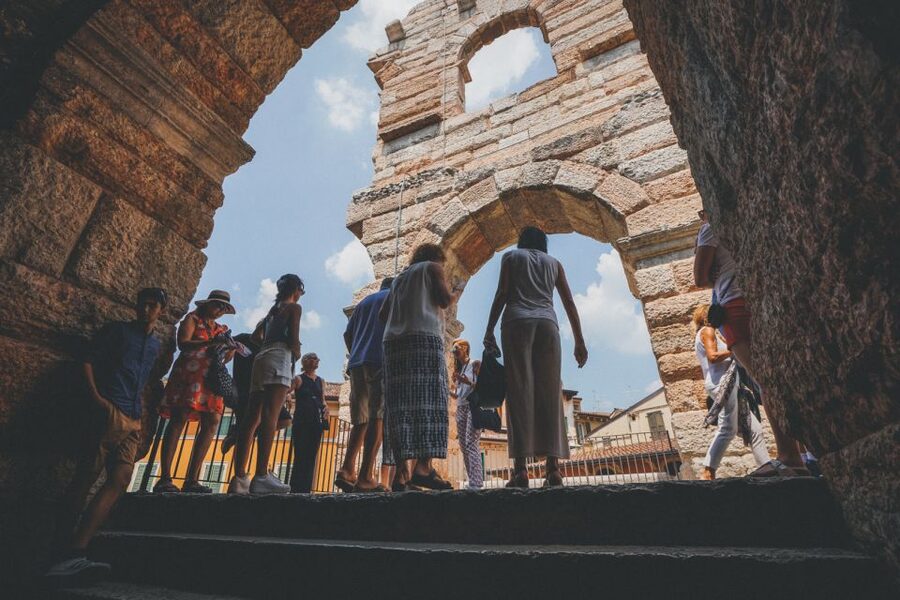 Verona: Priority Access Arena Guided Tour - Entering Verona Arena without the long wait