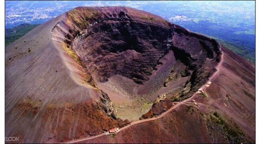 Vesuvius National Park Skip-the-Line Ticket - Choosing between the shuttle and the walk