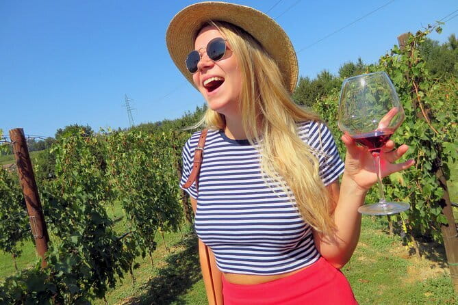 Wine Tasting Experience in Ponte Vecchio: Best Tuscany selection! - A closer look at the one-hour itinerary